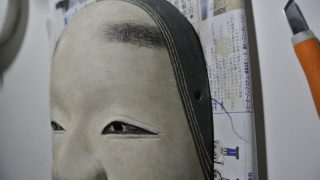 木製 能面 小面　最終値下 Amazon | 能面・彫刻・木工・工芸 角材木 【天然木曽ひのき 柾目